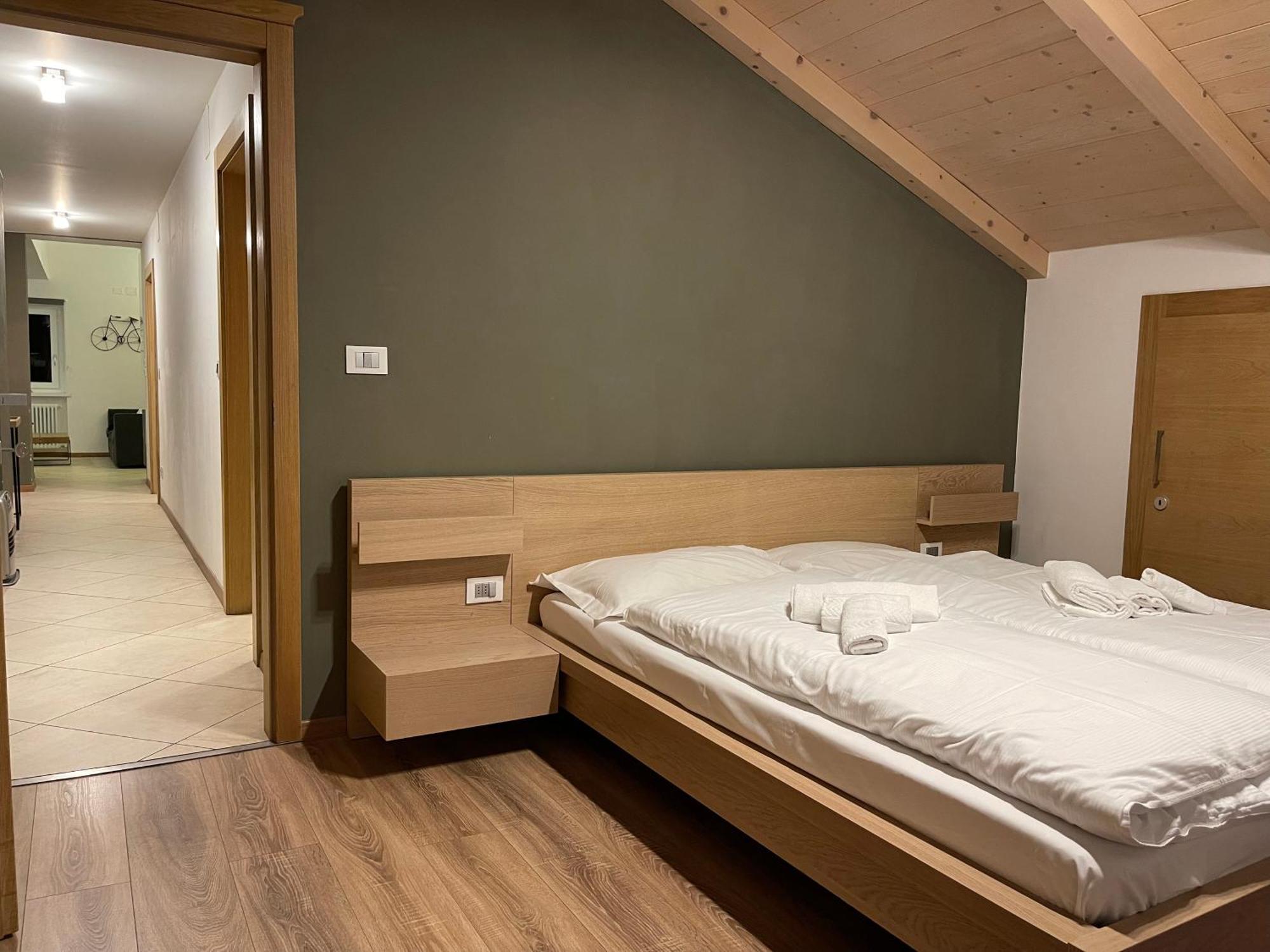 Mansarda Ciliegio Cavalese Apartment Exterior photo